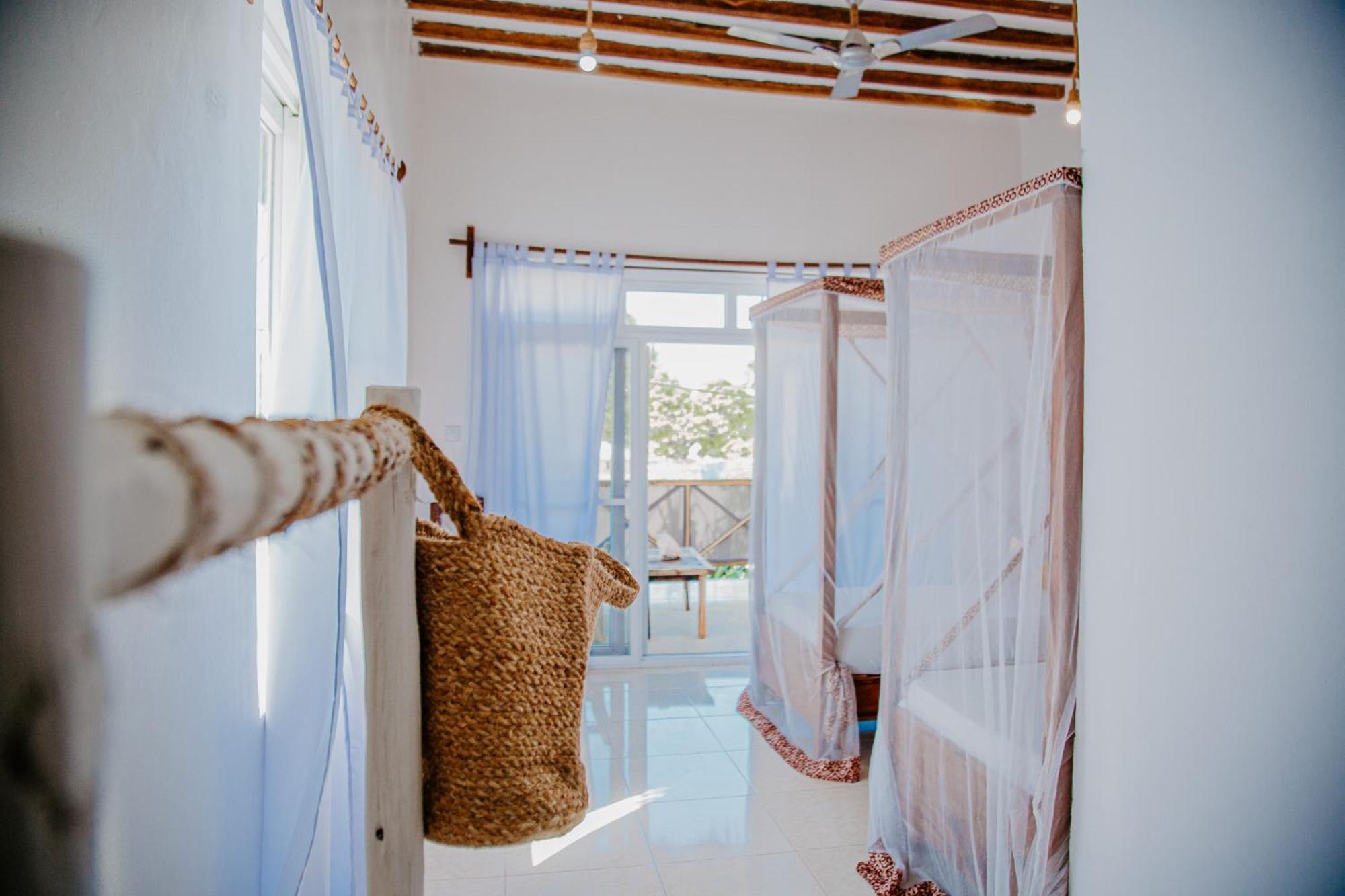 Bed and Breakfast Ocean Boho House Джамбіані Екстер'єр фото
