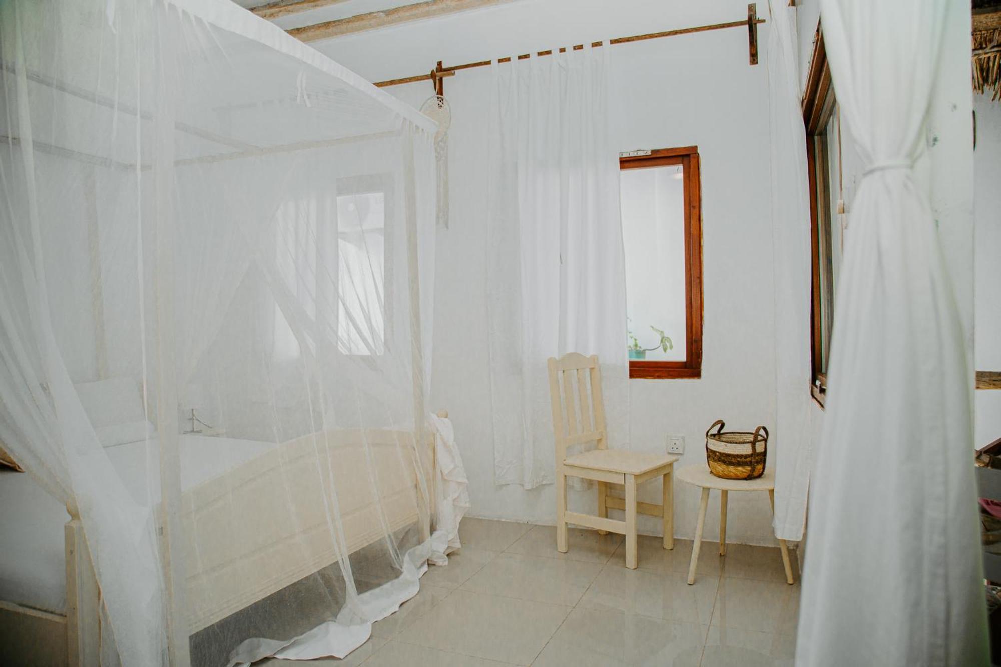 Bed and Breakfast Ocean Boho House Джамбіані Екстер'єр фото