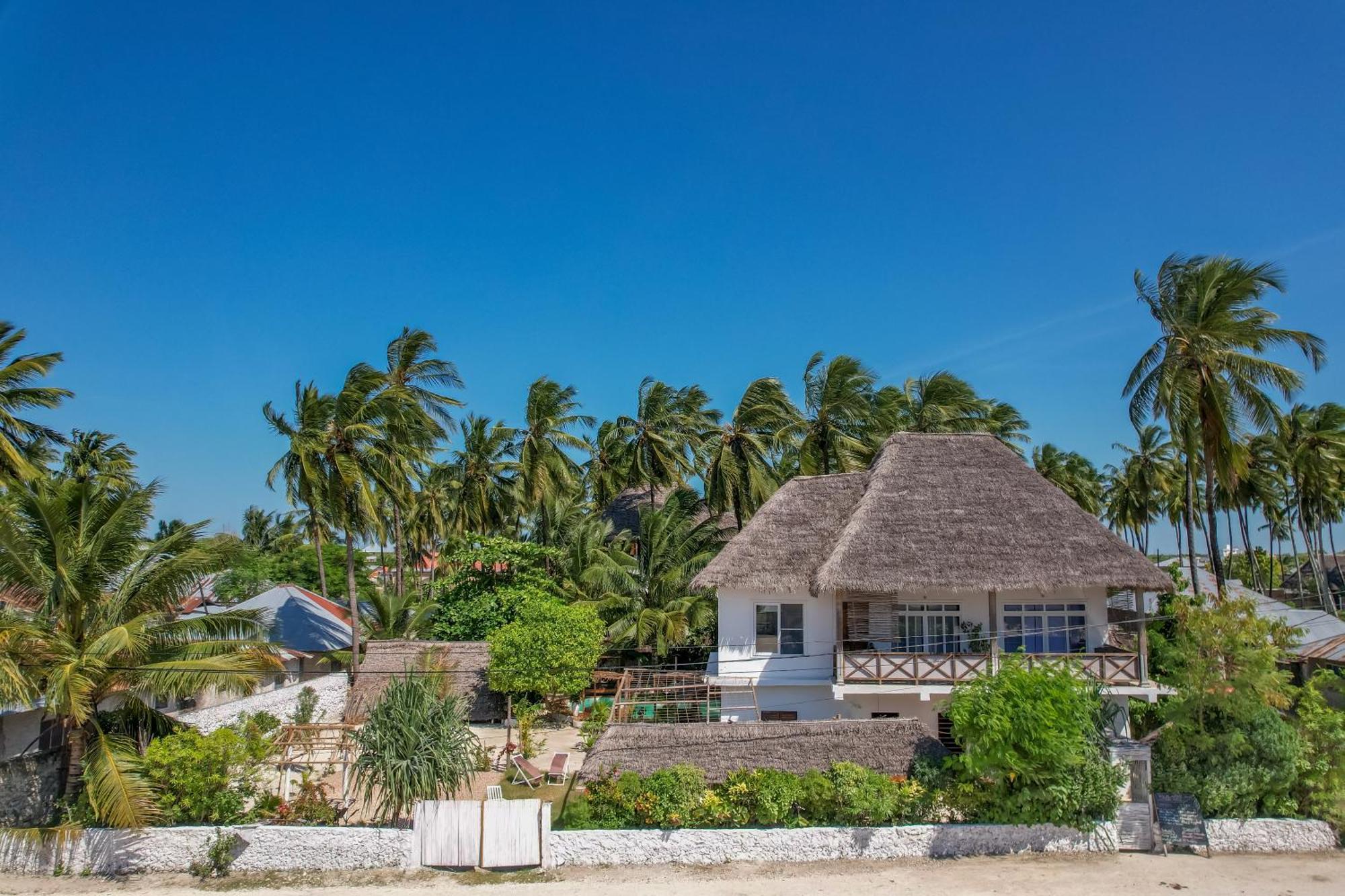 Bed and Breakfast Ocean Boho House Джамбіані Екстер'єр фото